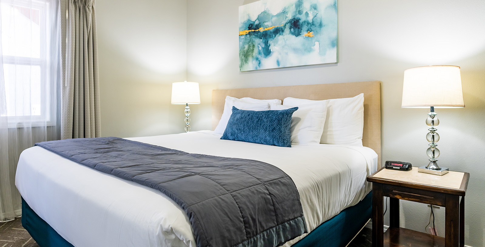 GUEST ROOMS IN CANNON BEACH, OREGON HOTEL